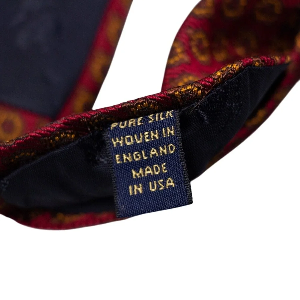 Brooks Brothers Mens Red Geometric‎ Oval Neck Tie 100% Silk Made in USA